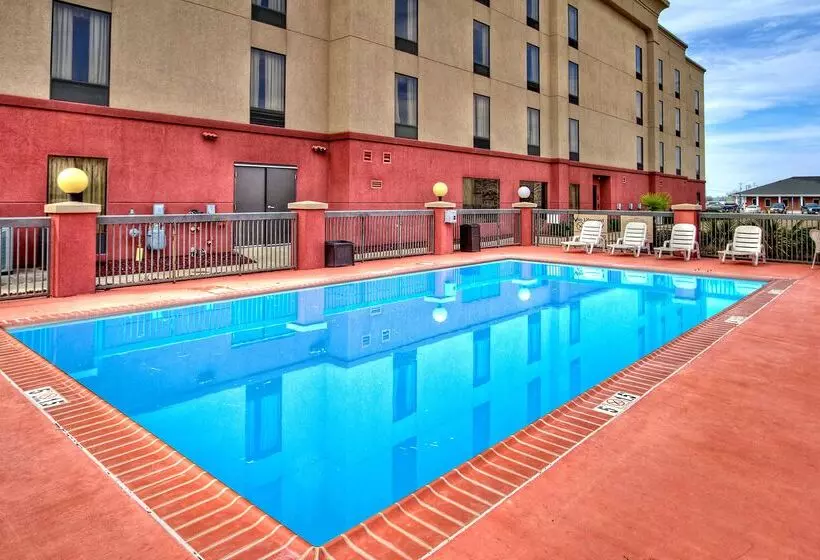 Отель Hampton Inn Cleveland, Ms