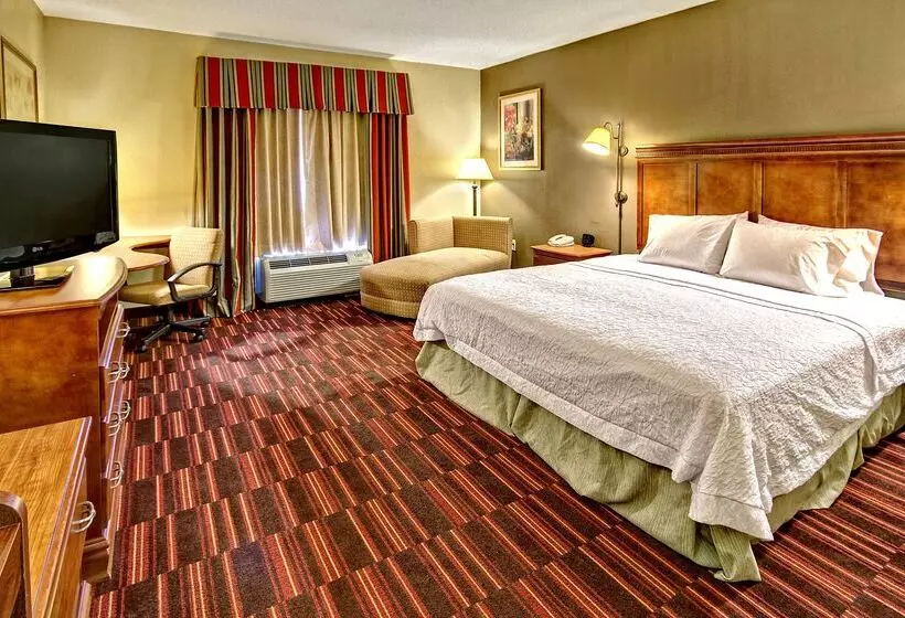 Отель Hampton Inn Cleveland, Ms