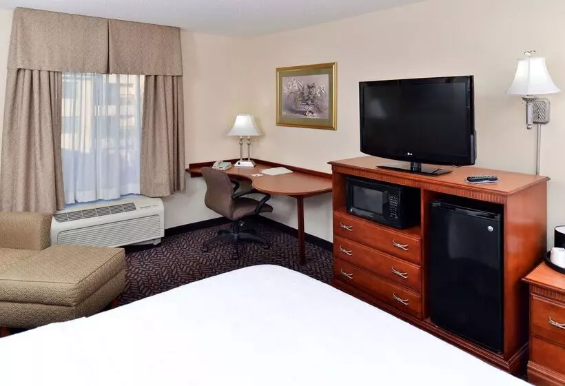 فندق Hampton Inn & Suites Daytonvandalia