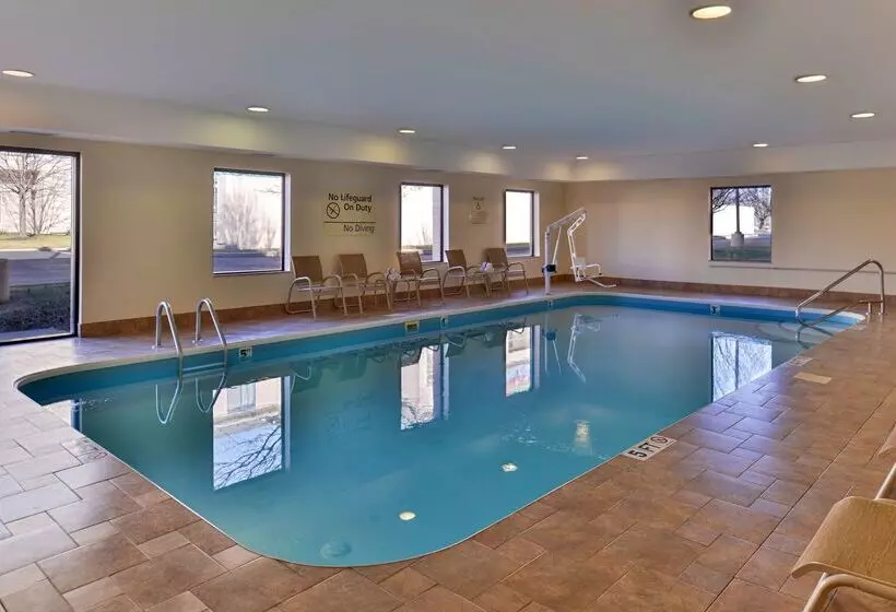 فندق Hampton Inn & Suites Daytonvandalia