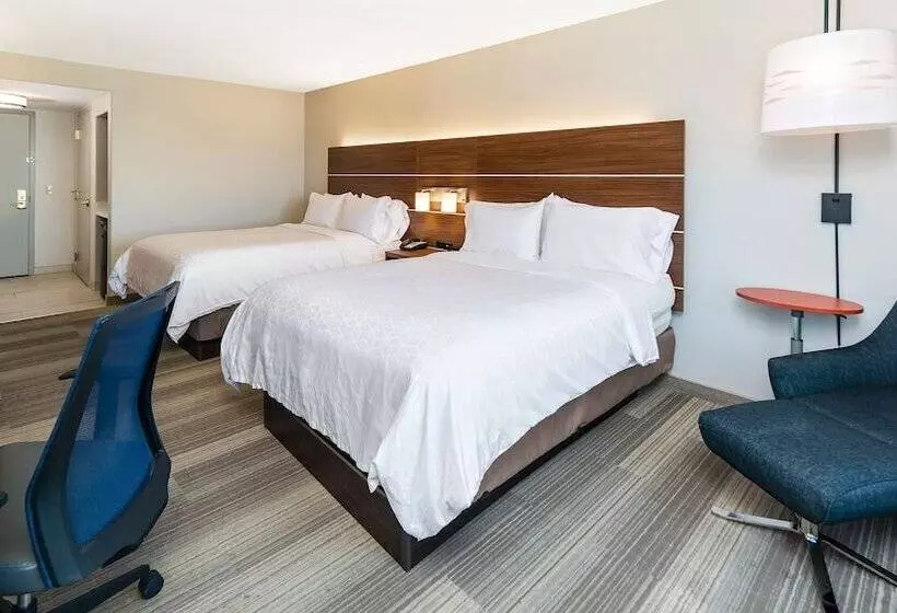 فندق Holiday Inn Express & Suites Dinuba West, An Ihg