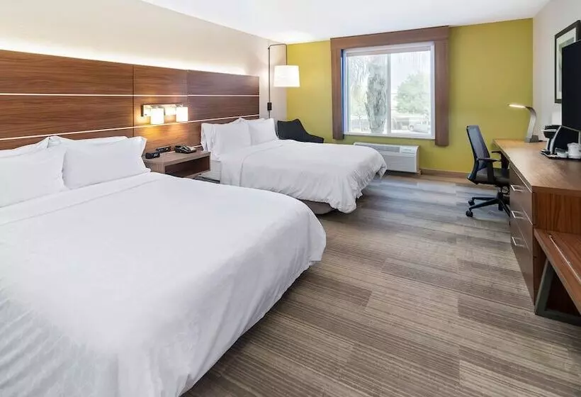 فندق Holiday Inn Express & Suites Dinuba West, An Ihg