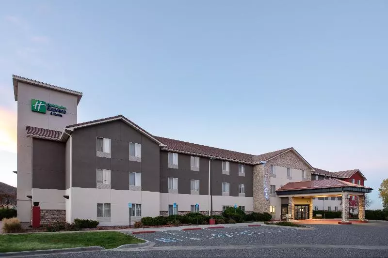 Holiday Inn Express Hotel & Suites Littleton, An Ihg