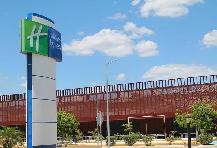 Otel Holiday Inn Express Mérida, An Ihg