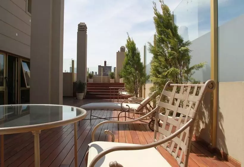 هتل Intersur Recoleta