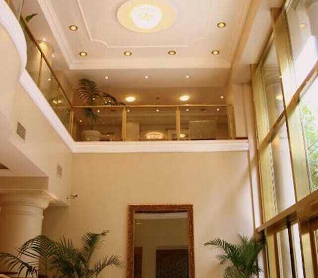 هتل Intersur Recoleta