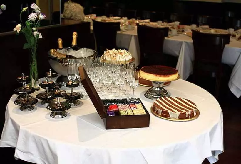 هتل Intersur Recoleta