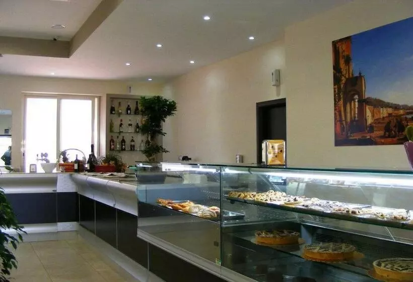 Отель La Casa Del Pellegrino