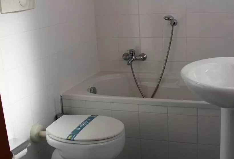 Отель La Casa Del Pellegrino