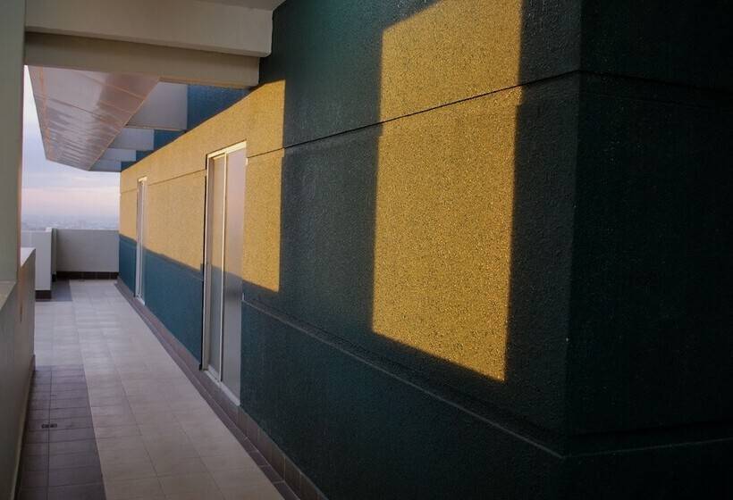 Hotel Millenia Suites