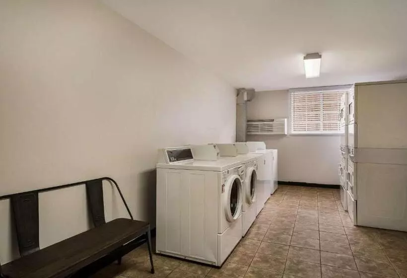 Отель Suburban Studios Denver Central Arvada