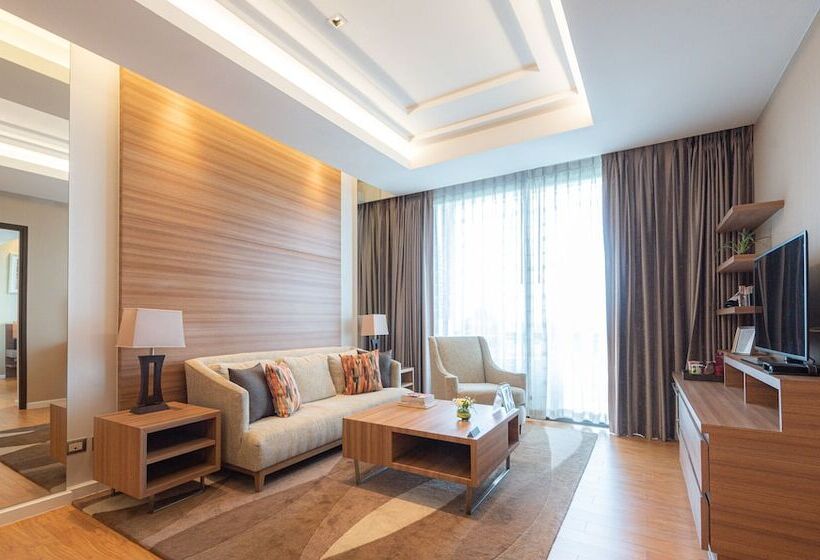 Summit Windmill Golf Suite Hotel At Suvarnabhumi