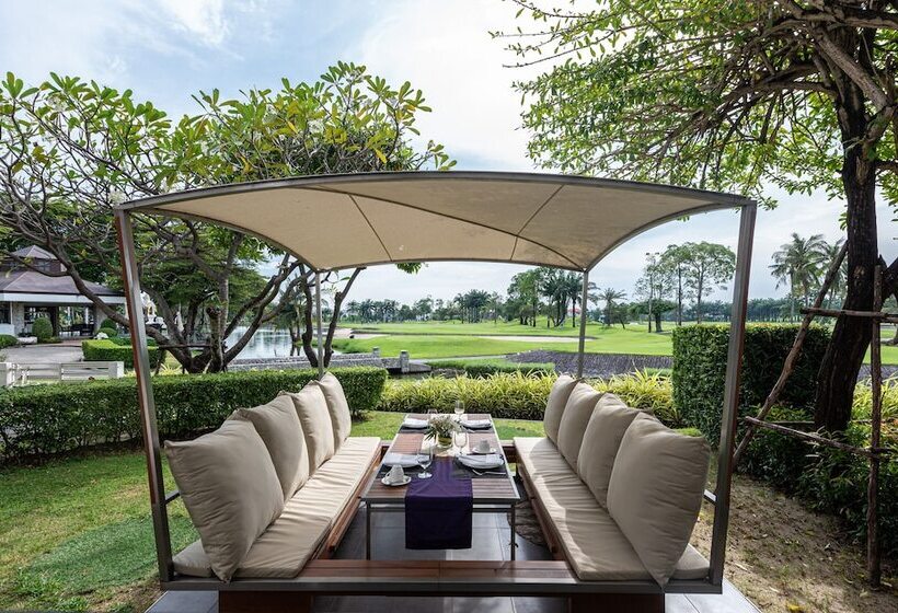 Summit Windmill Golf Suite Hotel At Suvarnabhumi