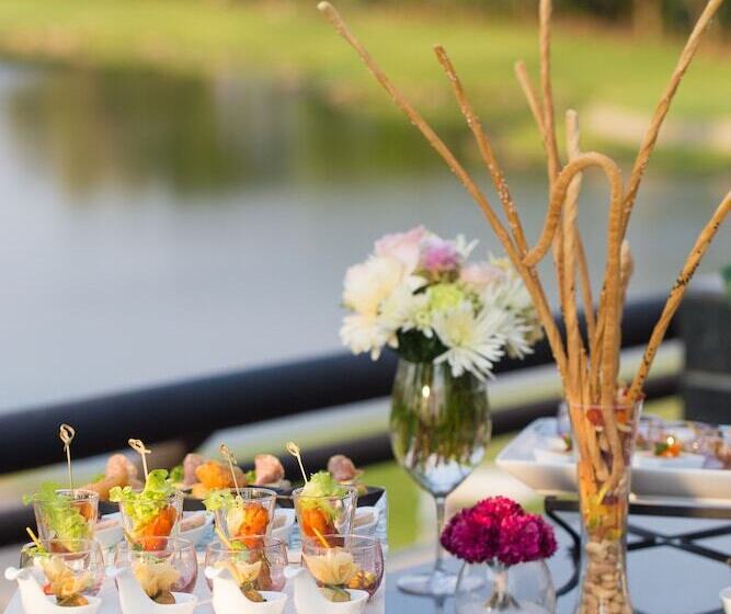 Summit Windmill Golf Suite Hotel At Suvarnabhumi