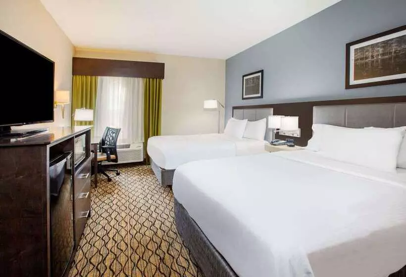 Hotel Wingate By Wyndham Roseville/detroit