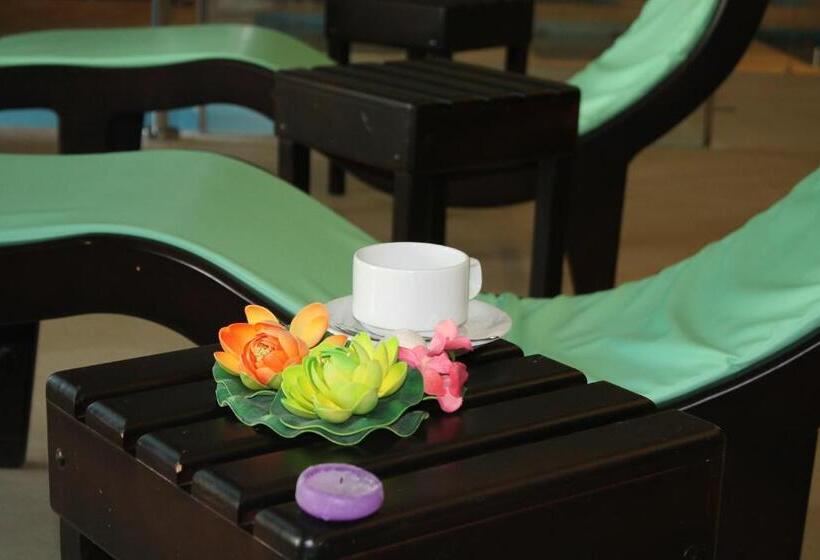 ホテル Valtur Baia Del Gusmay Beach Resort