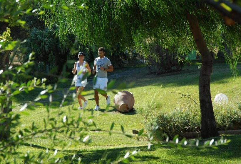 ホテル Valtur Baia Del Gusmay Beach Resort