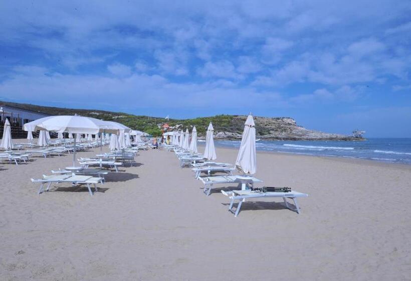 ホテル Valtur Baia Del Gusmay Beach Resort