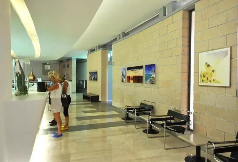 ホテル Valtur Baia Del Gusmay Beach Resort