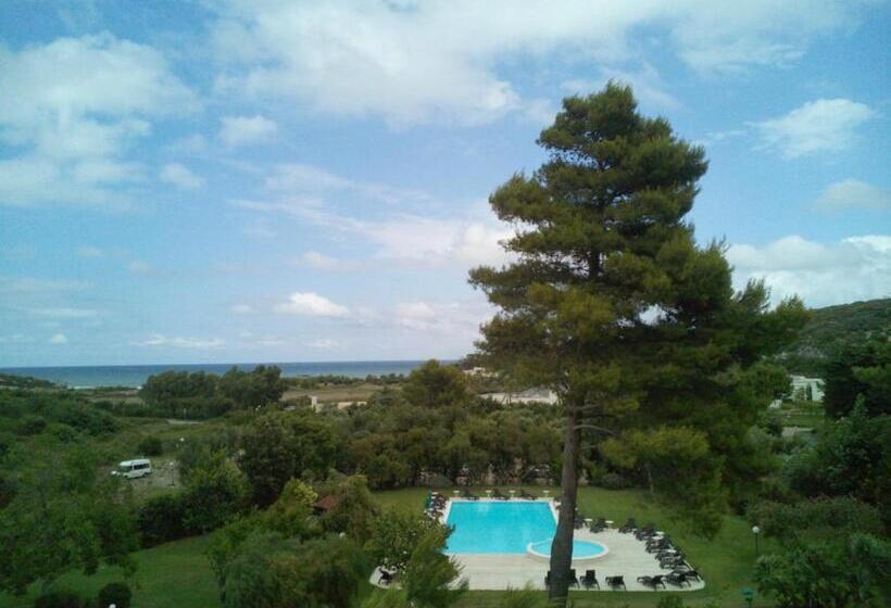 ホテル Valtur Baia Del Gusmay Beach Resort