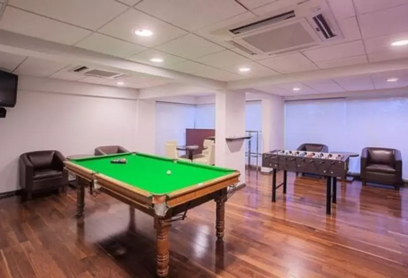 Oakwood Residence Naylor Road Pune