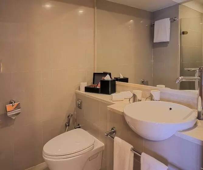 Oakwood Residence Naylor Road Pune