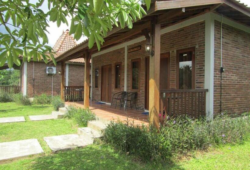 فندق Balkondes Bumiharjo