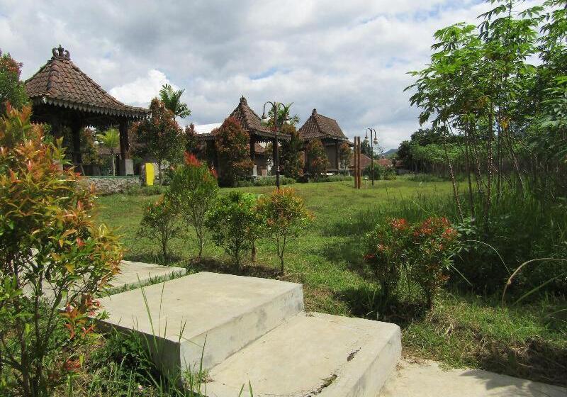 فندق Balkondes Bumiharjo