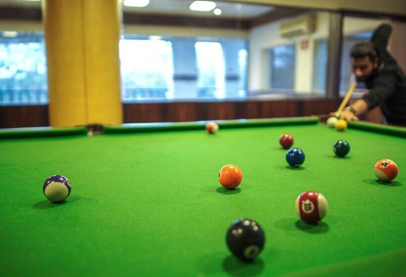 酒店 Celebrity Resort