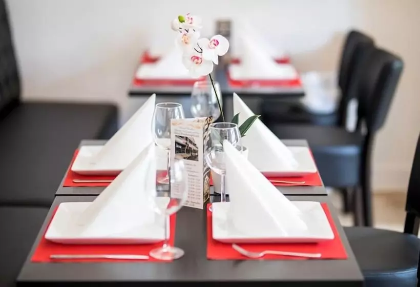 Hotelli Pandekagehuset B&b