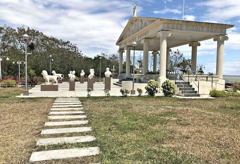 בית מלון כפרי Sea Garden Resort Iloilo