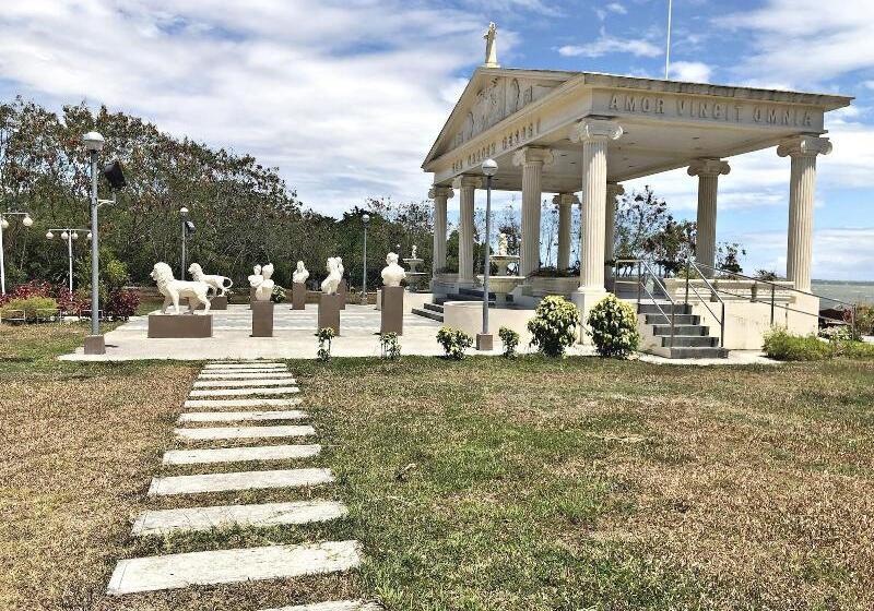 בית מלון כפרי Sea Garden Resort Iloilo