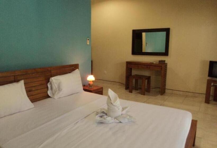 ホテル Tulamben Backpacker