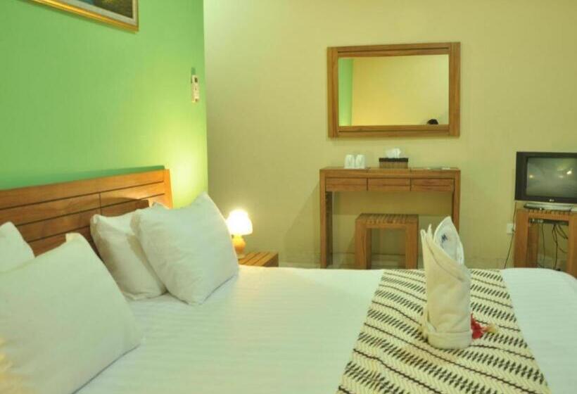 ホテル Tulamben Backpacker