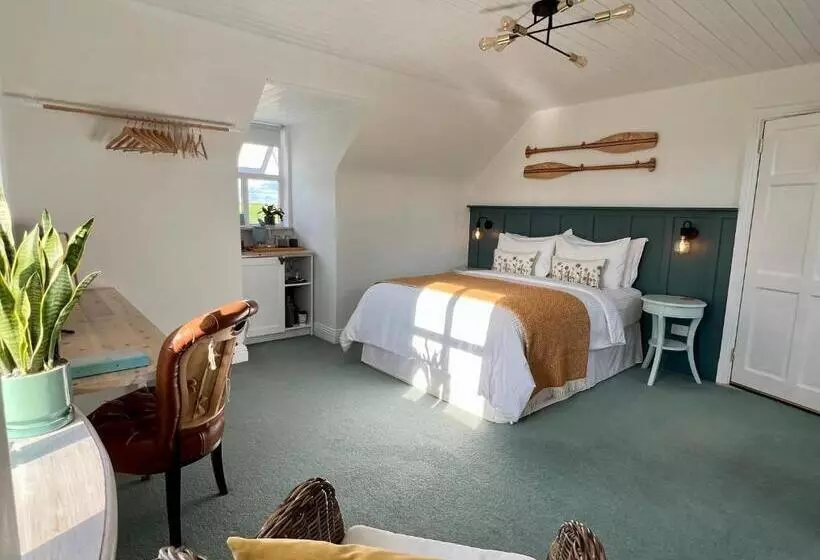 ベッドアンドブレックファースト Thistledown Lodge