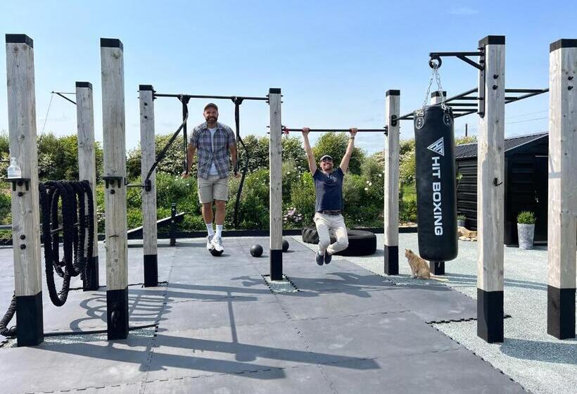 مبيت وإفطار Thistledown Lodge