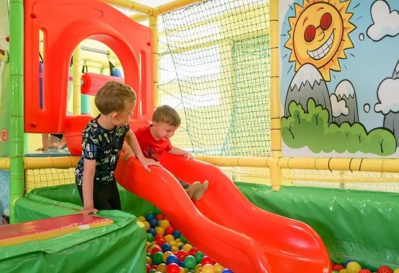 Family Resort Lučivná