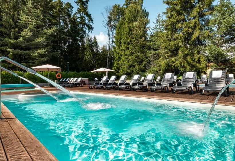 Family Resort Lučivná