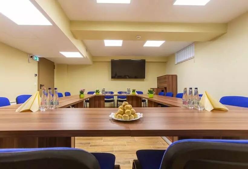 Hostel Mayer Superior Veszprem