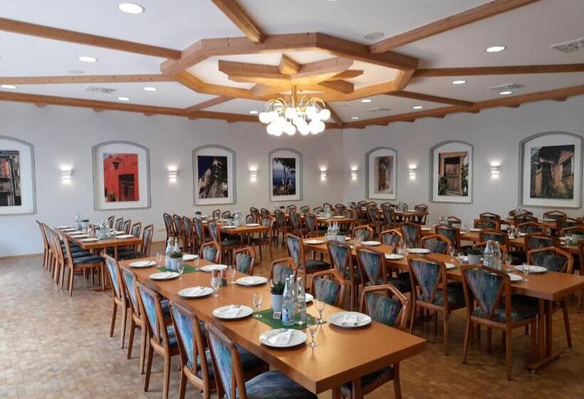 호텔 Gasthof Goldener Hirsch