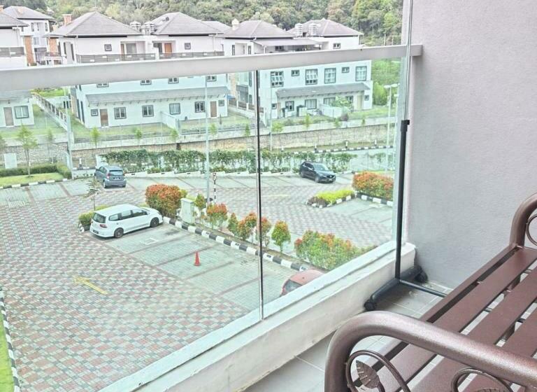 Otel Oyo 90356 Homestay Kampung Paya Guring