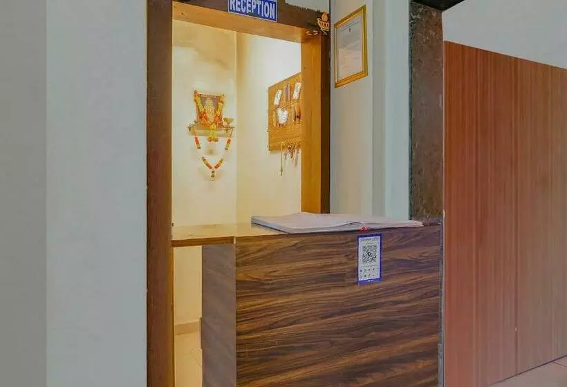 Hotelli Oyo Flagship 83107 Surya Lodge