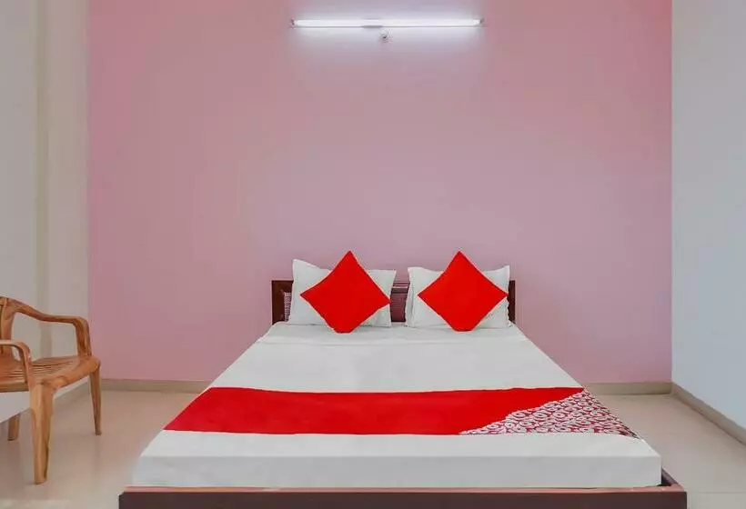 Hotelli Oyo Flagship 83107 Surya Lodge