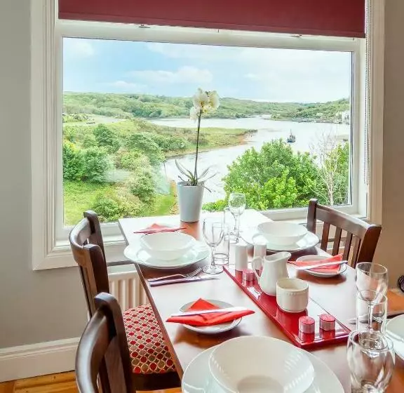 ホテル The Woodfield