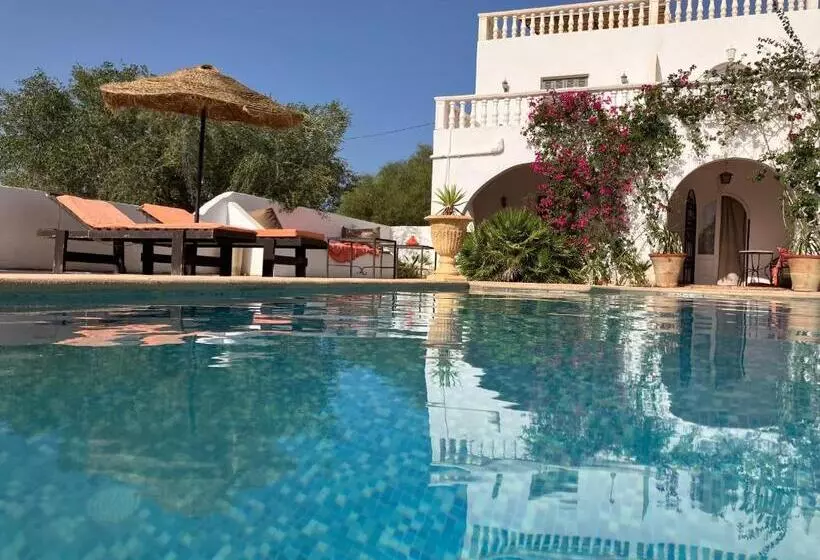 Majatalo Maison D Hote Domaine El Manar