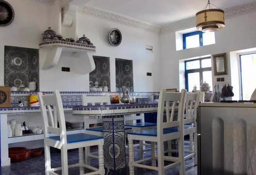 Majatalo Room In Guest Room   Room In Villa Lair De La Mer