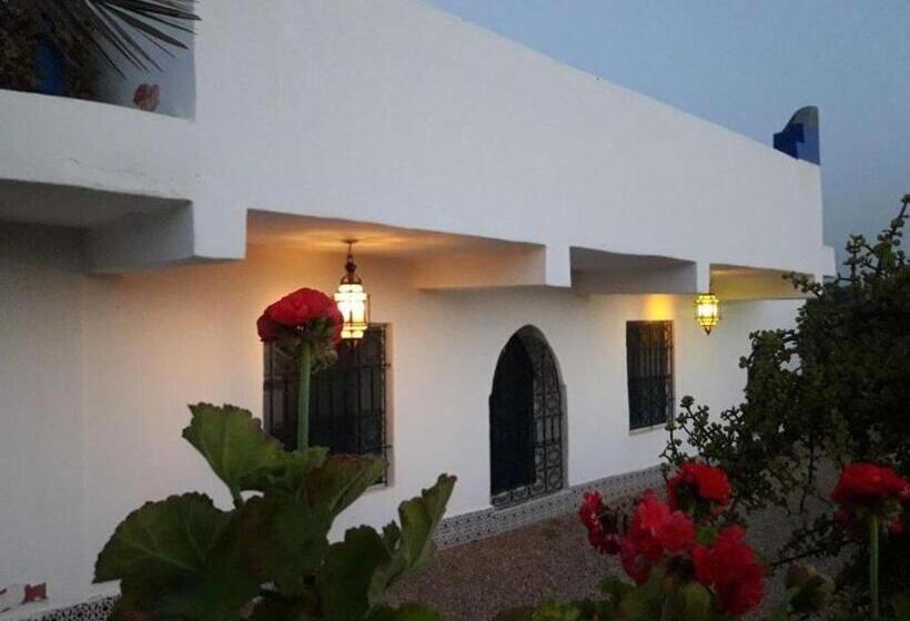 بنسيون Room In Guest Room   Room In Villa Lair De La Mer