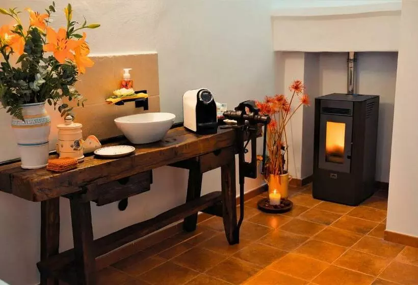 استراحتگاه Alchimia Luxury Suites