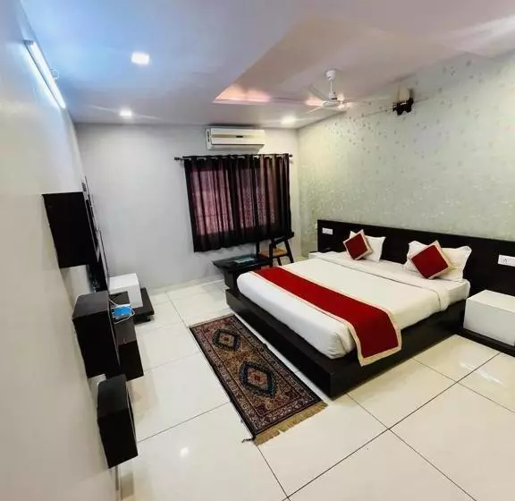 Aravalli Hill Resort