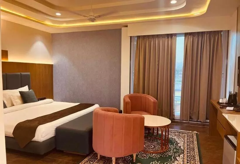 Aravalli Hill Resort